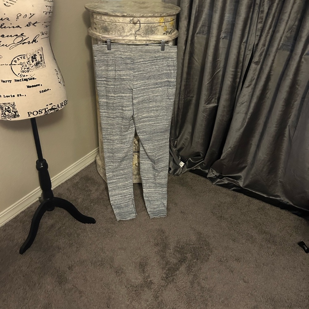Hanes Sweatpant Joggers NWT - Picture 4 of 4